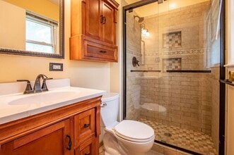 644 Patricia Ln in Elmhurst, IL - Building Photo - Building Photo