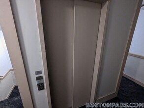 131 Washington St, Unit 47 in Boston, MA - Building Photo - Building Photo