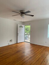 3536 Curlew St in San Diego, CA - Foto de edificio - Building Photo