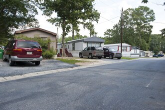 Lakeside Georgia in Lithia Springs, GA - Foto de edificio - Building Photo