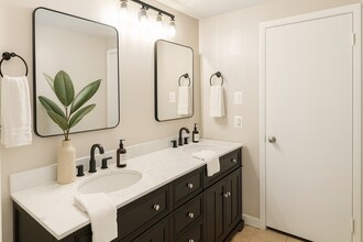 13053 Marquette Ln in Bowie, MD - Building Photo - Building Photo