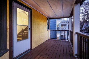 121 Browne St, Unit 2 in Brookline, MA - Building Photo