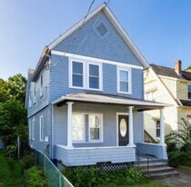 34 Pearl St, Unit 2nd Floor in Norwich, CT - Building Photo