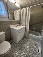 34 Florence St, Unit 1 in Somerville, MA - Building Photo - Building Photo