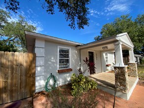 3203 W Hartnett Ave in Tampa, FL - Foto de edificio - Building Photo