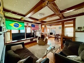 422 5th St NW in Waverly, IA - Building Photo - Building Photo