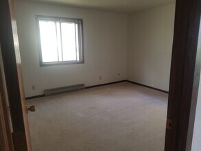 509 S Railroad Ave in Jefferson, SD - Building Photo - Building Photo