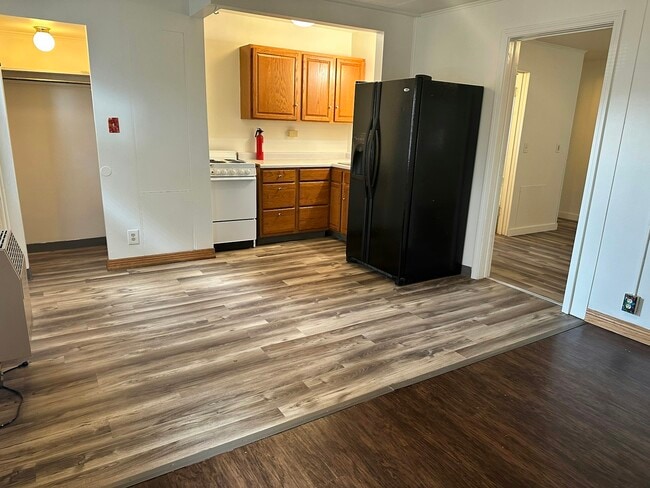 525 E Omaha St in Rapid City, SD - Building Photo - Building Photo