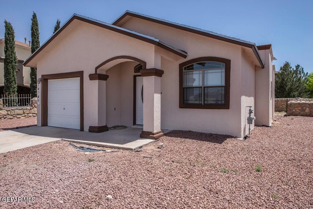14748 Horizon View Dr in Horizon City, TX - Building Photo