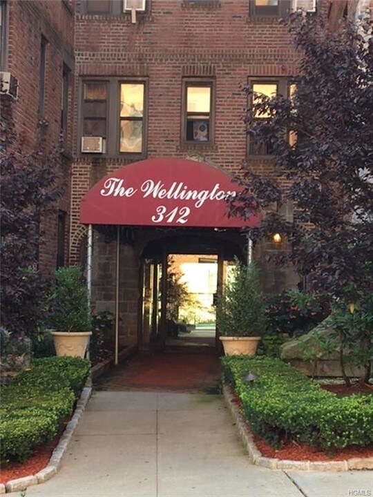 312 Main St in White Plains, NY - Foto de edificio