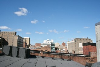5 N Howard St in Baltimore, MD - Building Photo - Building Photo