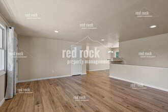 2211 E 49th Ave in Spokane, WA - Building Photo - Building Photo