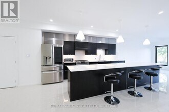 68 First St in Welland, ON - Building Photo - Building Photo