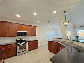 8926 Heron Nest Dr in Houston, TX - Building Photo - Building Photo