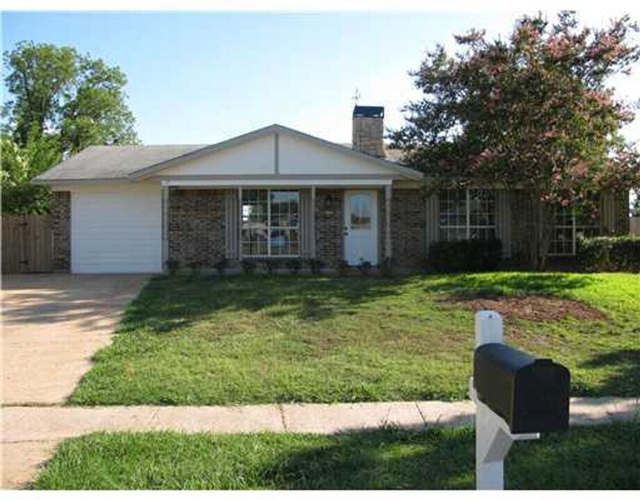 5720 Kristen Ave in Bossier City, LA - Building Photo