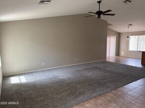 13933 W Port Royale Ln in Surprise, AZ - Building Photo - Building Photo