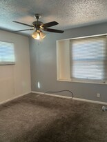 21102 Dalaman Ave in Lakewood, CA - Building Photo