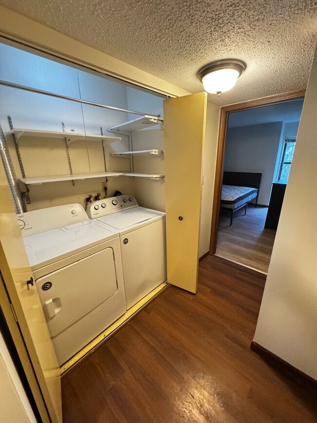 5745 Autumn Ridge Ct, Unit Apt A