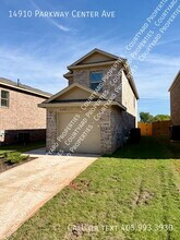 14910 Parkway Center Ave in Oklahoma City, OK - Building Photo - Building Photo