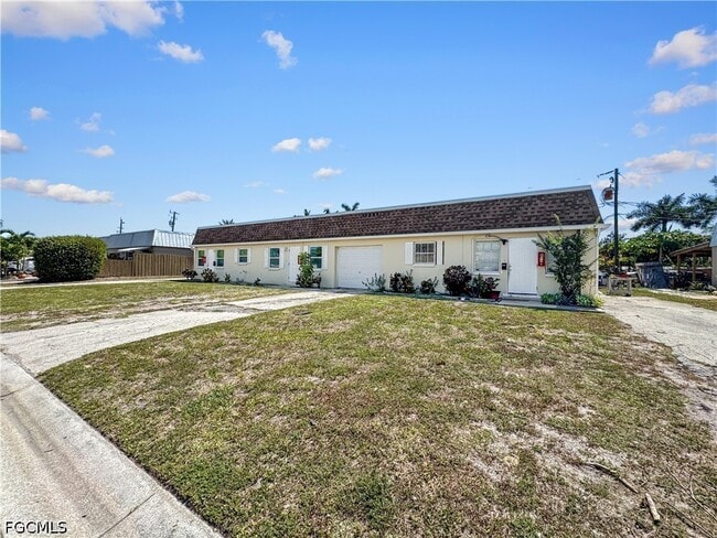 property at 6617 Warwick Cir