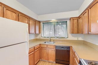 5005 SW Mitchell St in Portland, OR - Building Photo - Building Photo