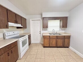 429 Ave B NE in Winter Haven, FL - Building Photo - Building Photo