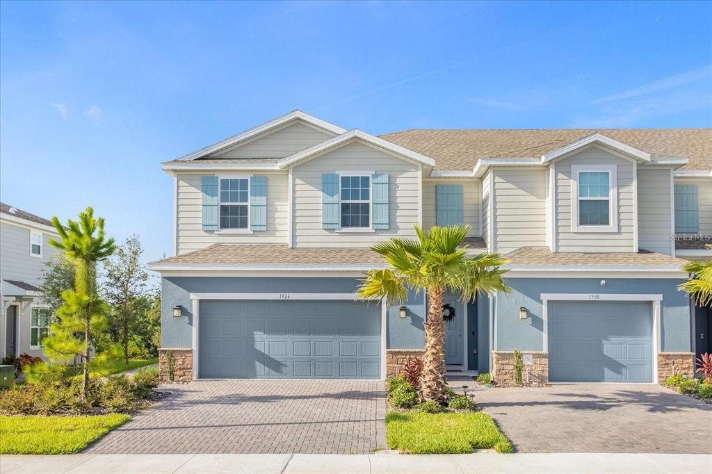 1926 Holden Ridge Ln. in Minneola, FL - Building Photo
