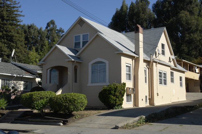 7878 Ney Ave in Oakland, CA - Building Photo - Building Photo