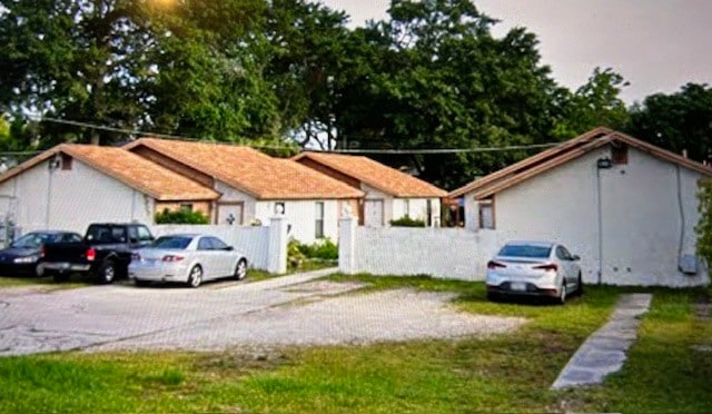 9927 Byrnes Rd, Unit 7