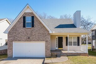 146 Homestead Pl in Hendersonville, TN - Building Photo