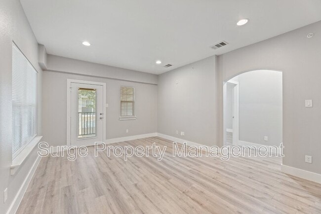 13609 Pinnacle Cir W in Euless, TX - Building Photo - Building Photo