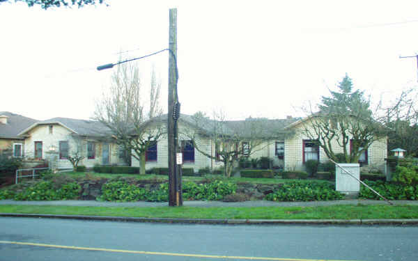 Reid Court Apartments in Seattle, WA - Building Photo