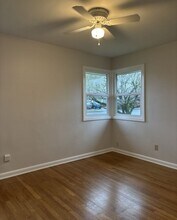 1595 23rd St NE in Salem, OR - Building Photo - Building Photo