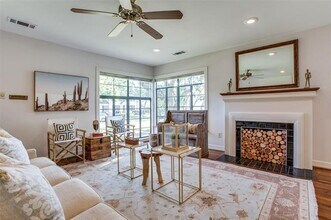 5225 Vickery Blvd in Dallas, TX - Building Photo - Building Photo