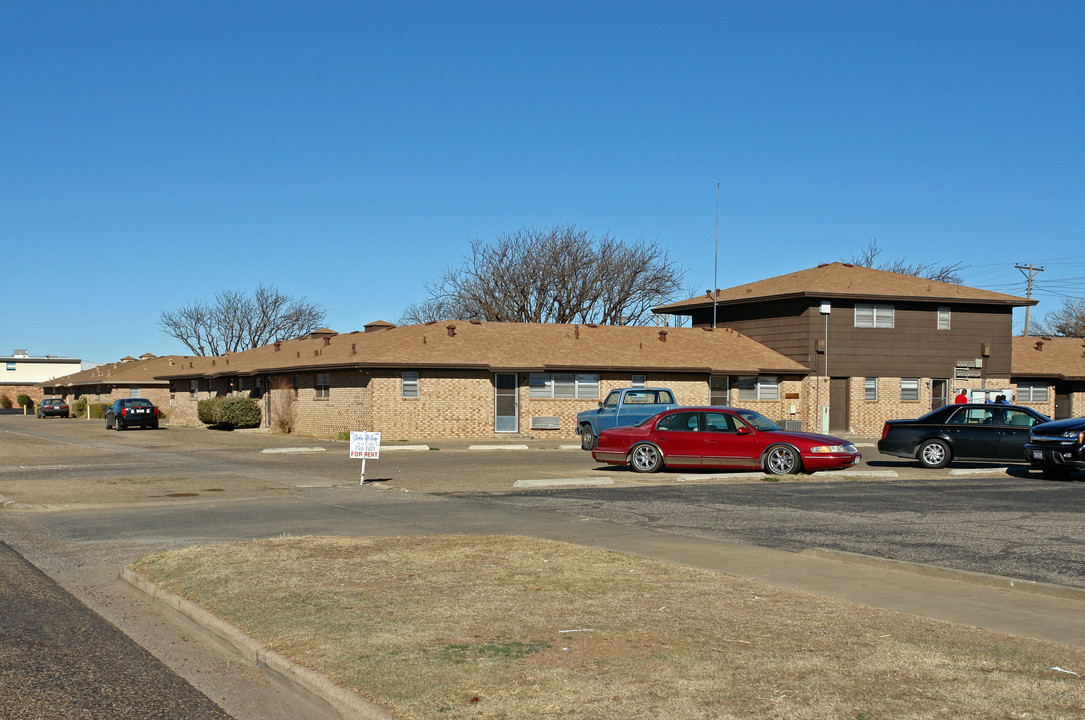 Vandelia Village Apartments in Lubbock, TX - Building Photo