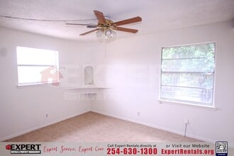 2207 Zephyr Rd in Killeen, TX - Building Photo - Building Photo