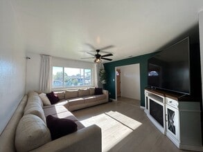 136 Flying Cloud Dr in Oroville, CA - Building Photo - Building Photo