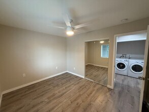 5317-5319 W Falls View Dr in San Diego, CA - Building Photo - Building Photo