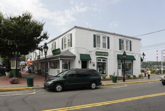 Chandler Square in Port Jefferson, NY - Building Photo - Building Photo
