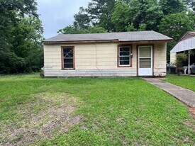 3466 Pleasant Dr in Shreveport, LA - Building Photo
