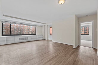 1011 Arlington Blvd, Unit 507 in Arlington, VA - Building Photo - Building Photo