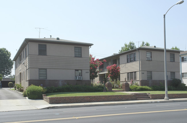 115-119 N Atlantic Blvd in Alhambra, CA - Foto de edificio - Building Photo