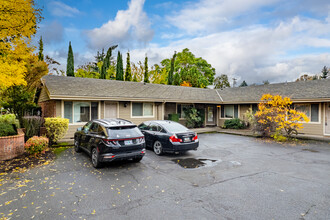 9334 N Lombard St in Portland, OR - Building Photo - Primary Photo