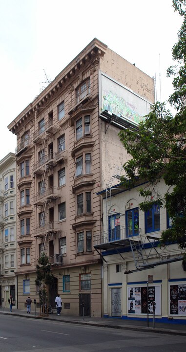 Bernard Apartments in San Francisco, CA - Building Photo