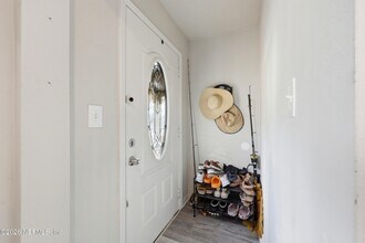 5327 Lexington Ave in Jacksonville, FL - Building Photo - Building Photo