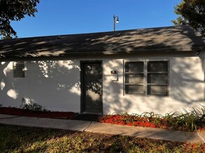 300 NE 4th St in Pompano Beach, FL - Building Photo - Interior Photo