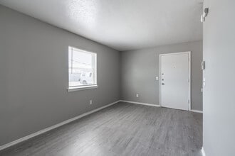 Neuvo Rayo in Irving, TX - Building Photo - Interior Photo
