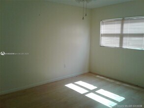 701 SW 142nd Ave in Pembroke Pines, FL - Building Photo - Building Photo