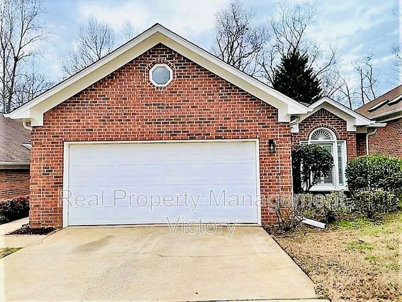 1199 Berwick Rd in Birmingham, AL - Building Photo