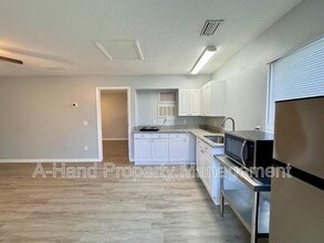 304 Washington Palm Loop in Davenport, FL - Building Photo - Building Photo
